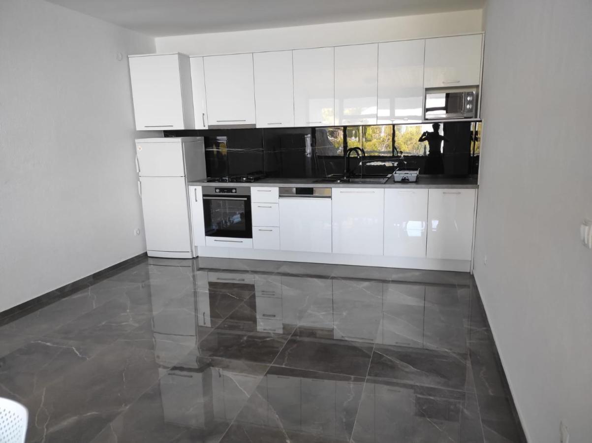 Apartments Ilijanka Brela Ngoại thất bức ảnh